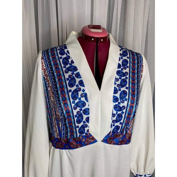 maxi dress with patterned yoke boho with coat 70s Vintage white blue red - Picture 5 of 16